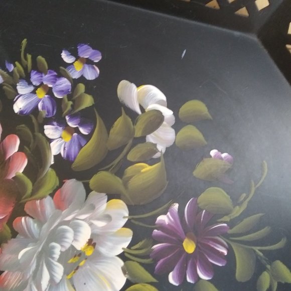 Hand-Painted Black Toleware Tray Florals pierced decorative Rim Signed Van - Picture 15 of 15